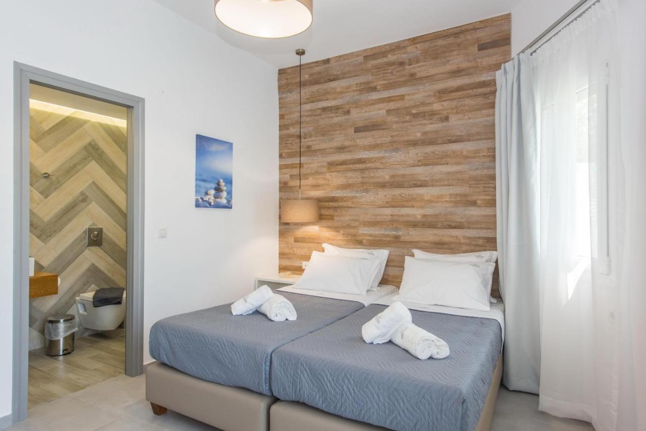 Superior Studio mit Doppelbett oder 2 Einzelbetten und Poolblick