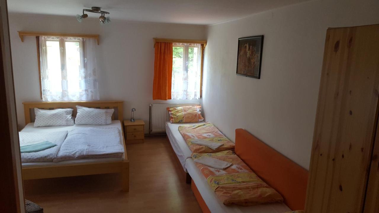 Camera Familiare con Bagno Privato