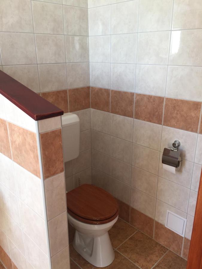 Zweibettzimmer mit eigenem Bad