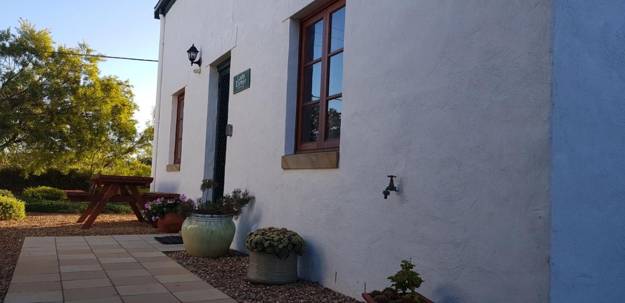 Two-Bedroom Cottage - Lady Esther