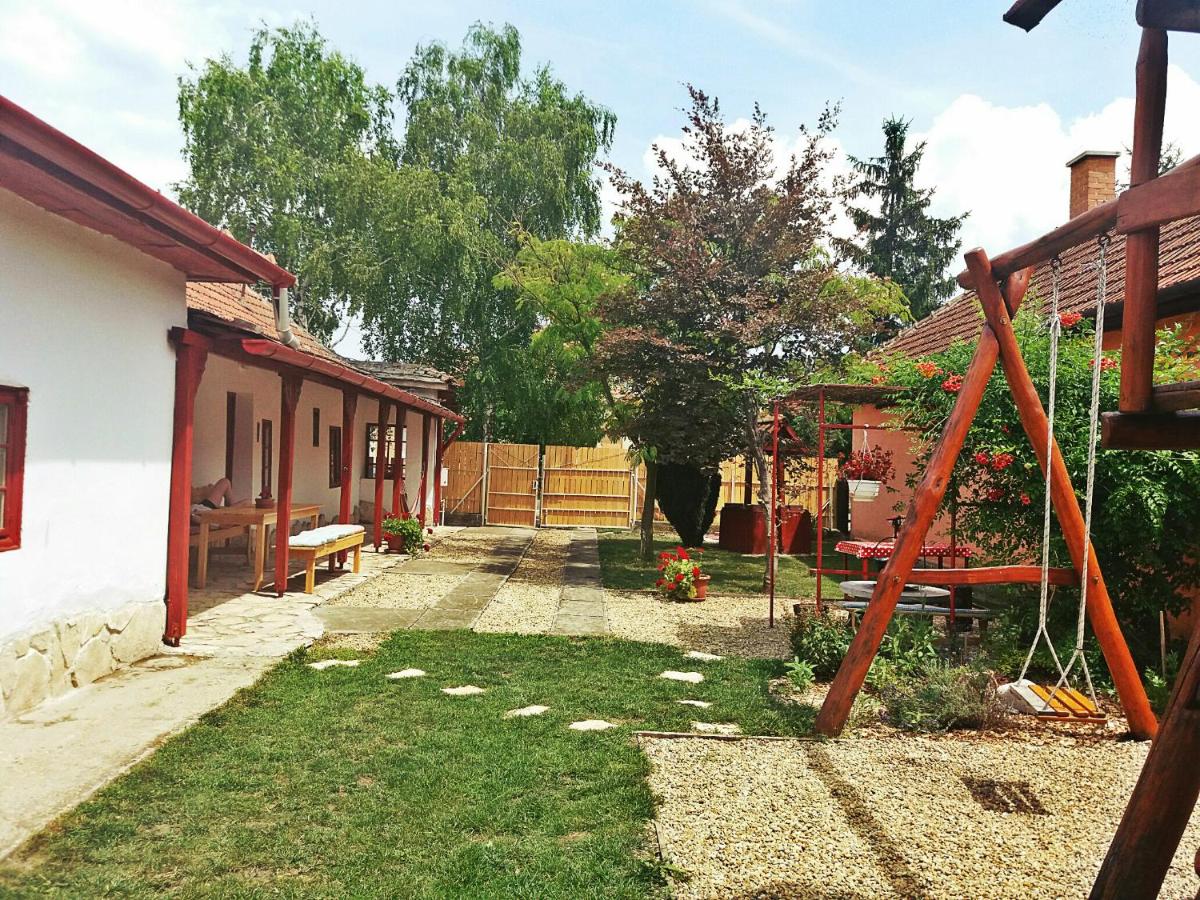 Árpád nyaralóház - Bed and Breakfast
