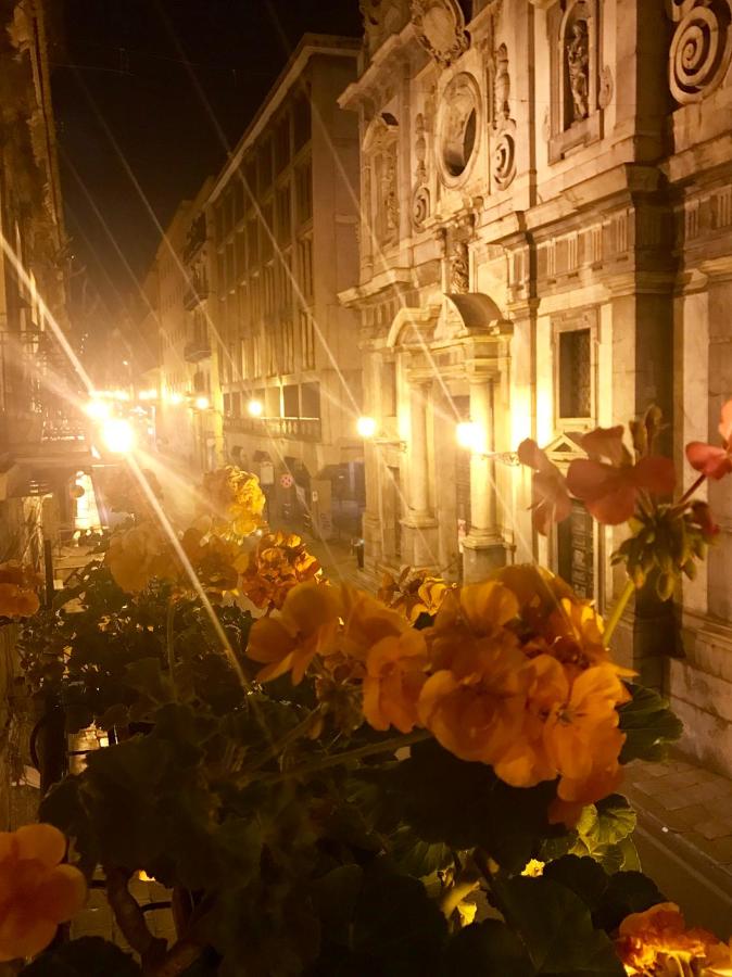 Via Vittorio Emanuele Apartment - B&B Palermo