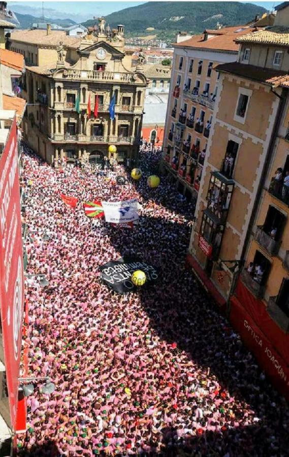 Atico en la Plaza del ayuntamiento - Chambres d’hôtes