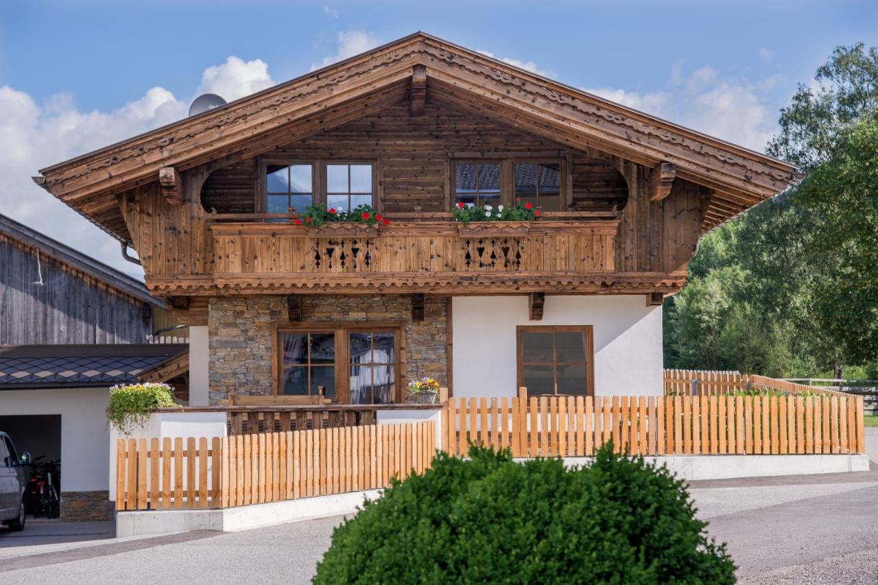 B&B Ried im Zillertal - Alpenchalet Stadlpoint - Bed and Breakfast Ried im Zillertal