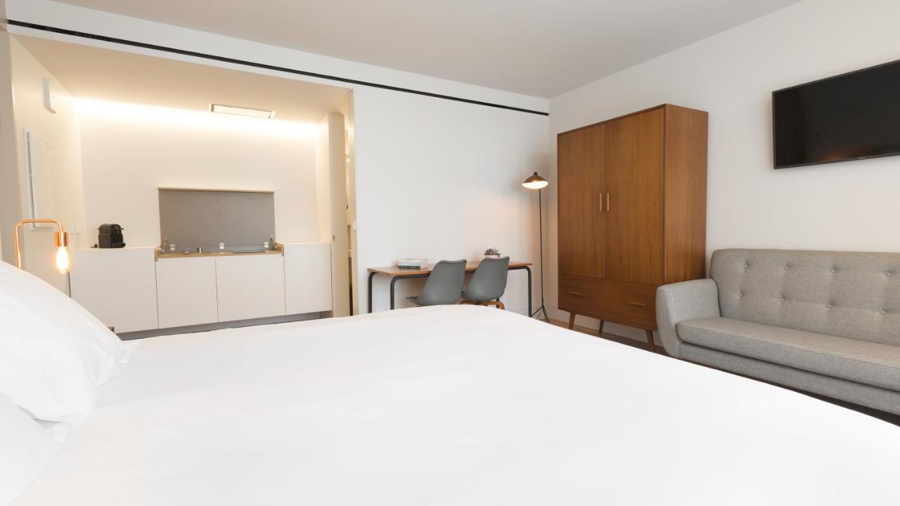 Studio Apartment