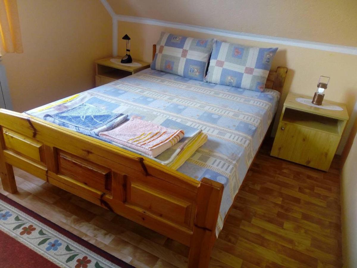 Standard Double Room with Shared Bathroom