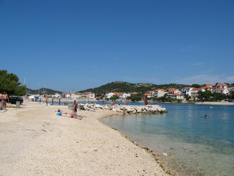 Brošćica 16 - B&B Jezera