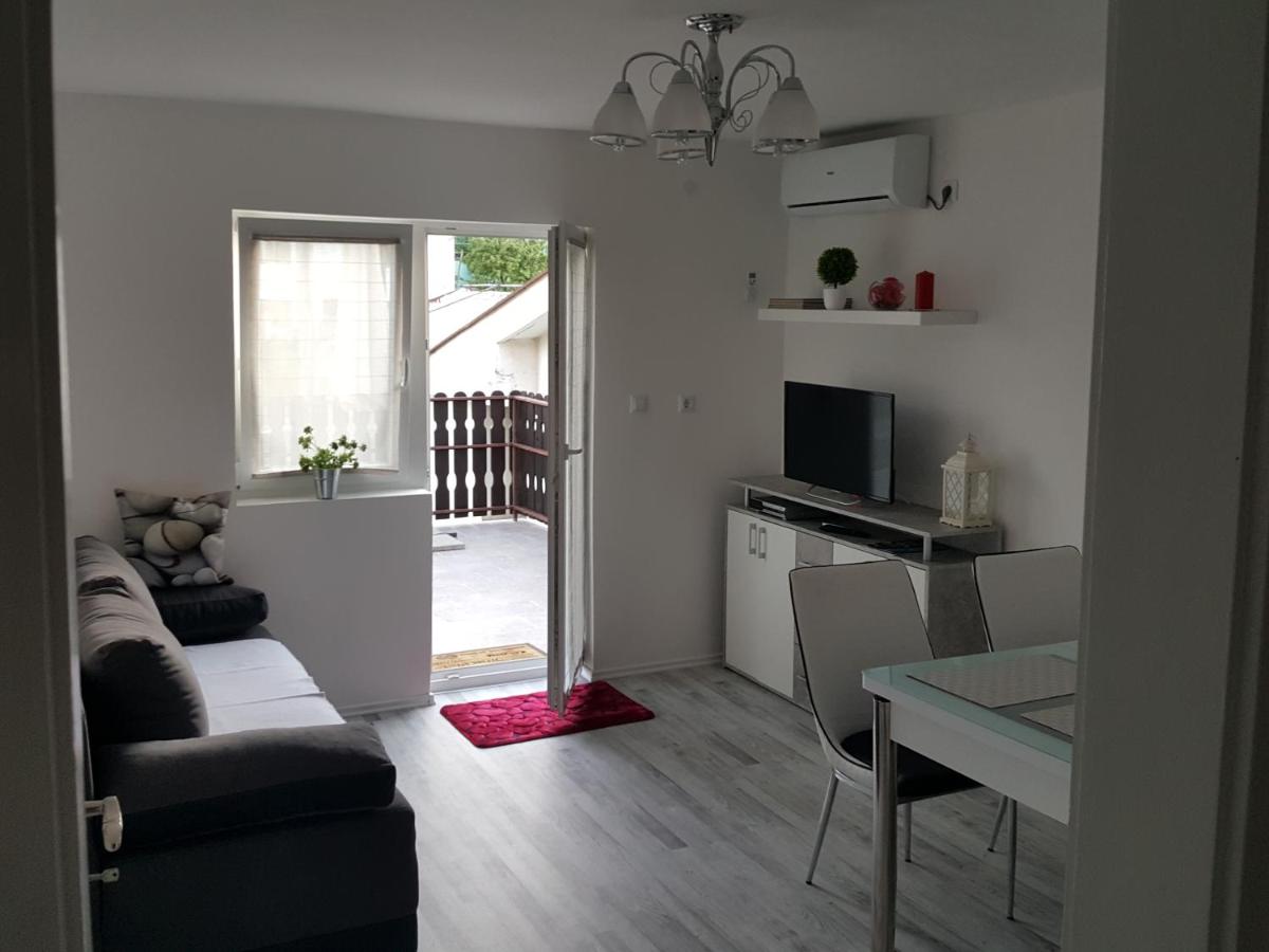 Apartment No1 - Ferienwohnung