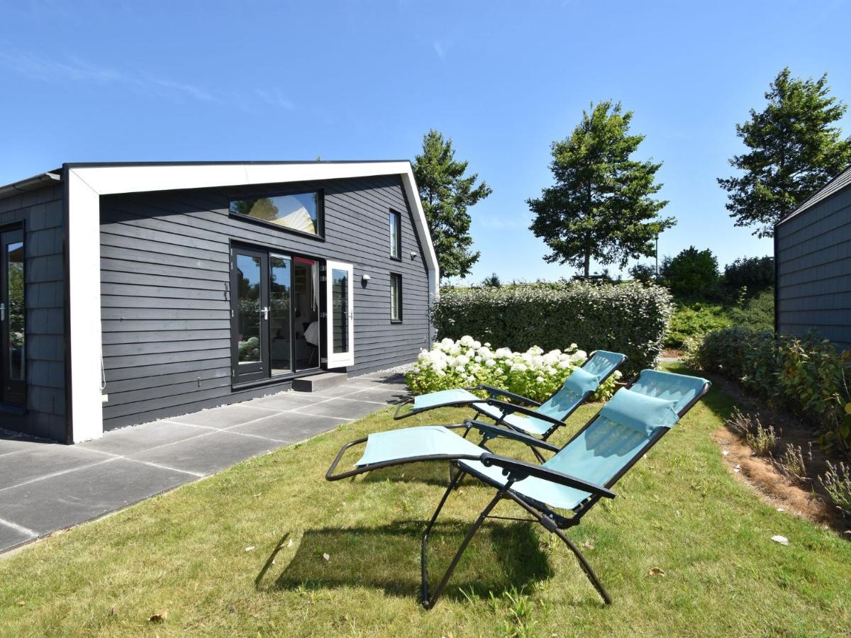 B&B Kattendijke - Modern Holiday Home in Kattendijke with a Garden - Bed and Breakfast Kattendijke