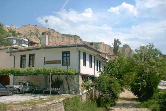 B&B Melnik - Узуновата къща - Bed and Breakfast Melnik