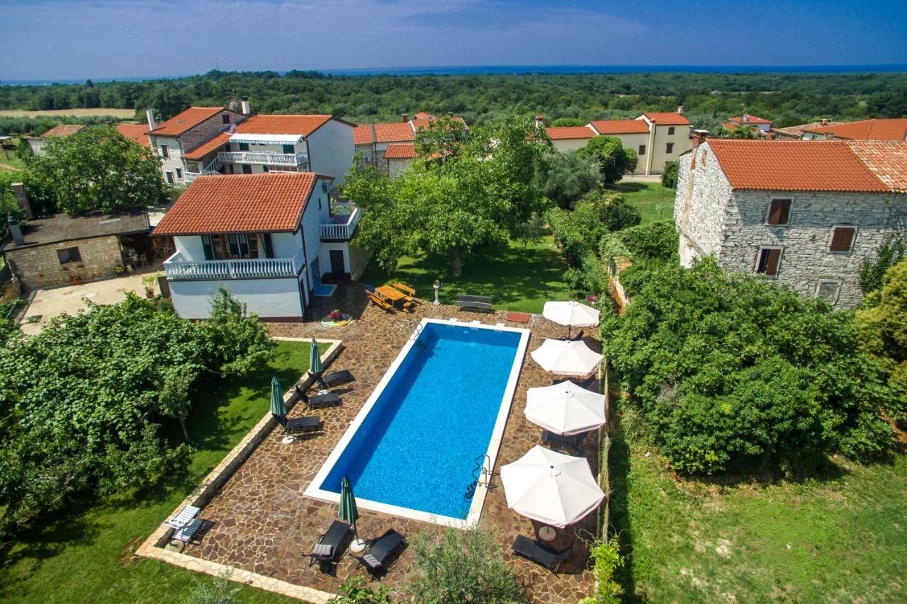 B&B Umag - Apartmani Halilovic - Bed and Breakfast Umag