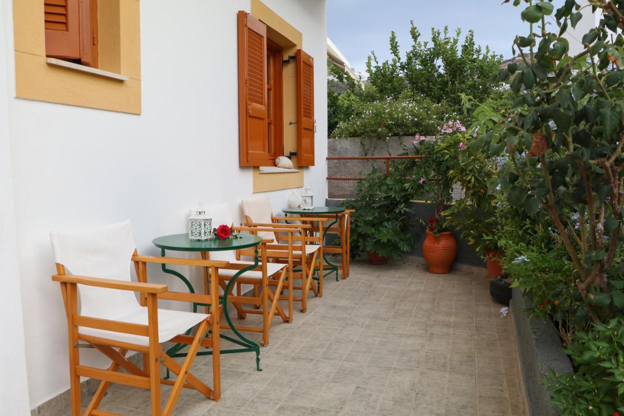 Anestoula Rooms - B&B