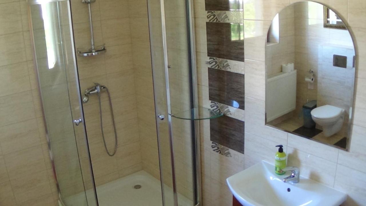 Deluxe Queen Suite