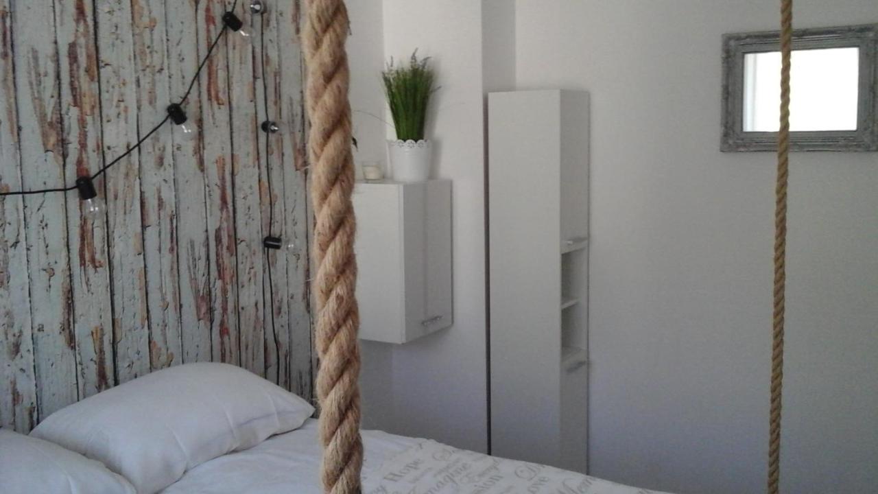 Apartment mit Balkon