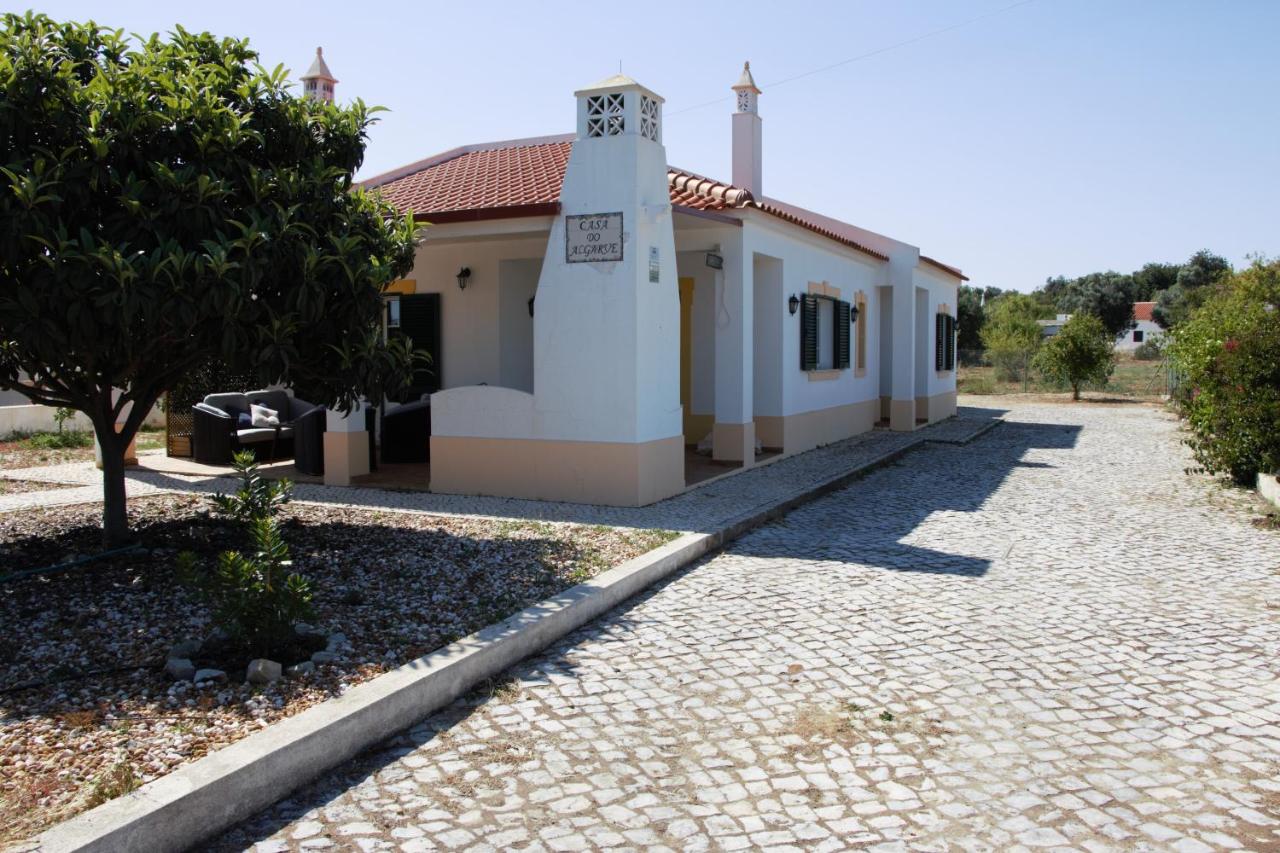 B&B Albufeira - Guest House Alfarrobeiras - Bed and Breakfast Albufeira