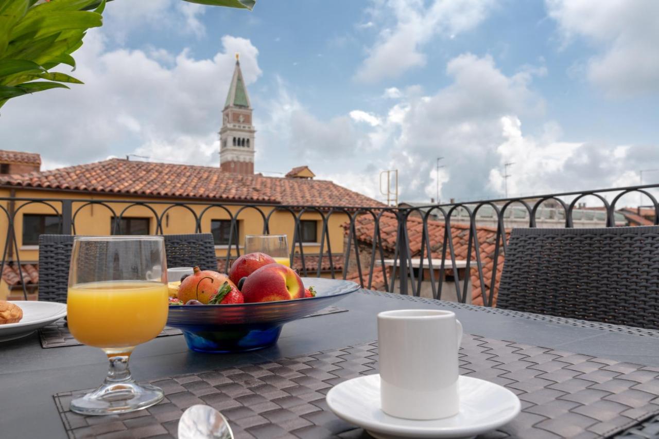 Ve.N.I.Ce Cera San Marco Terrace - B&B