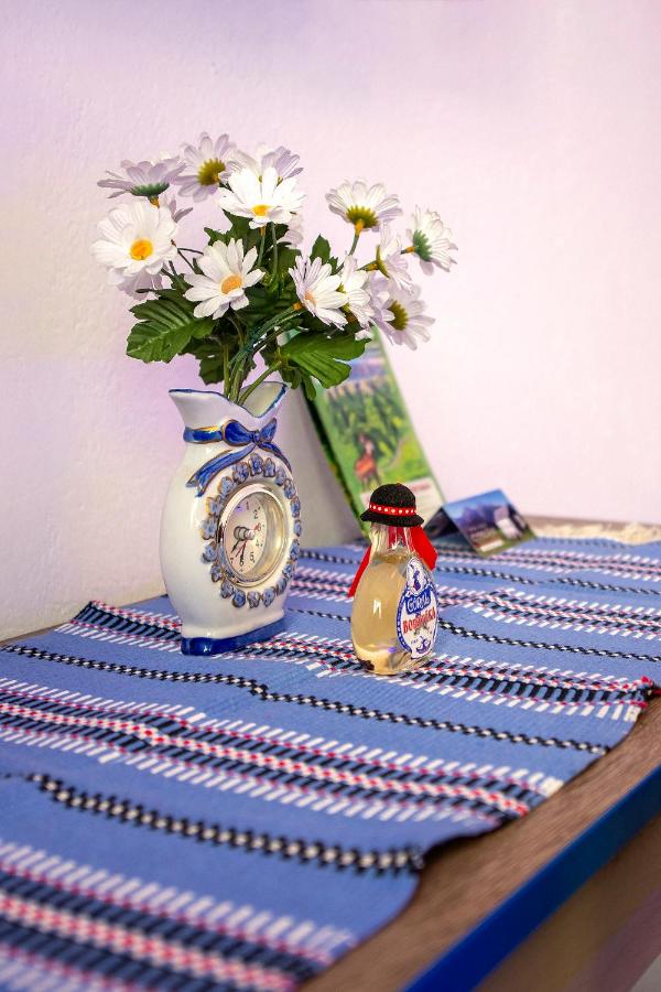 Dreibettzimmer mit Gemeinschaftsbad