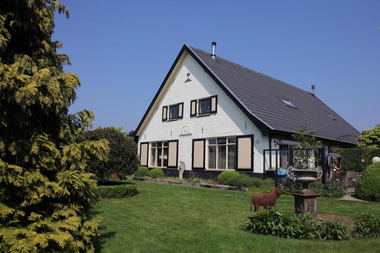 B&B Buitenwaard - Bed and Breakfast Oosterhout