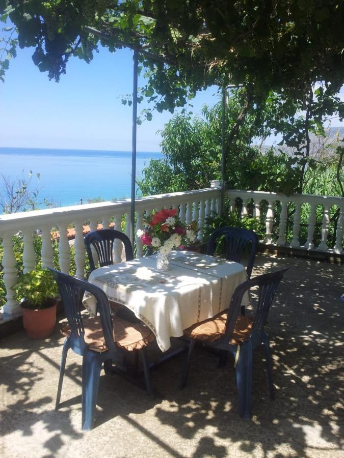 Apartamento con terraza 