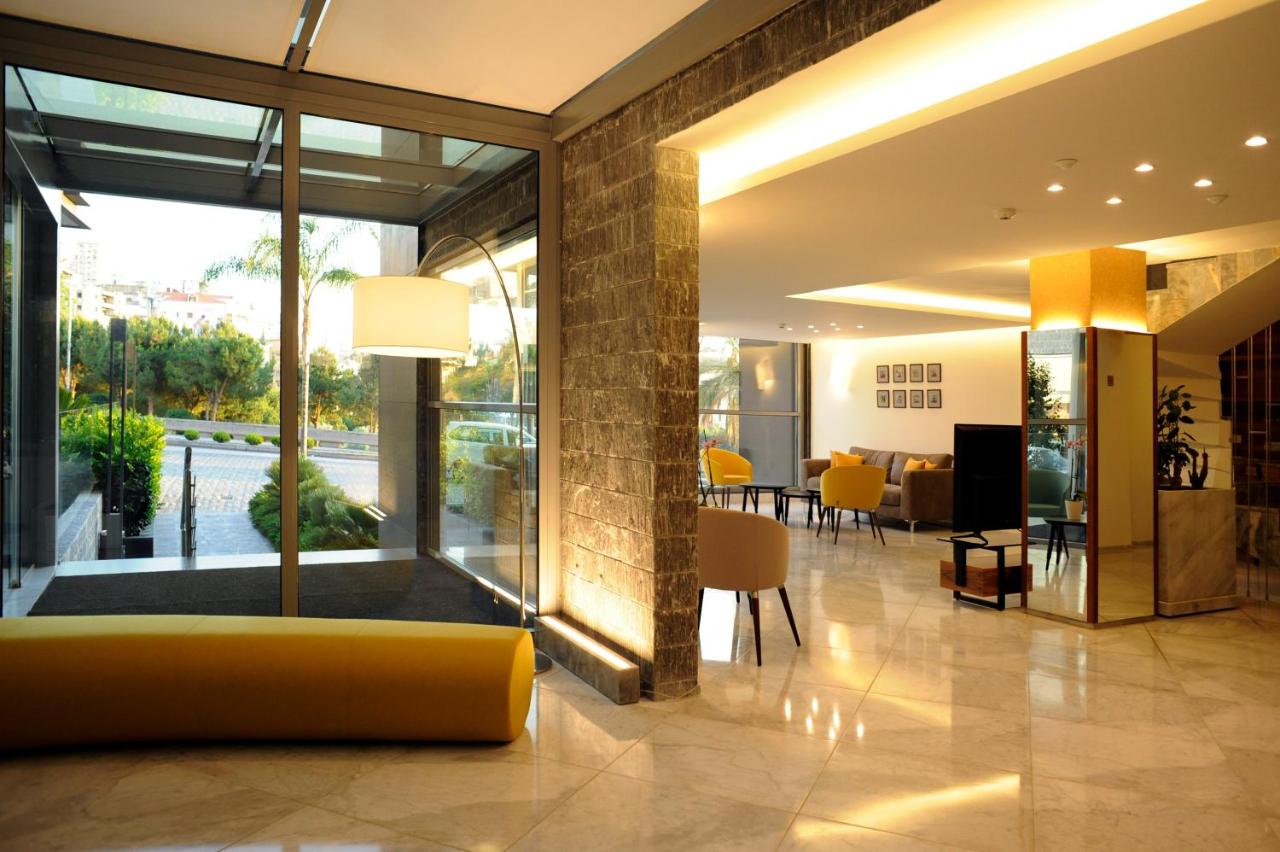 Grey Apartment Lebanon by Grey pearls