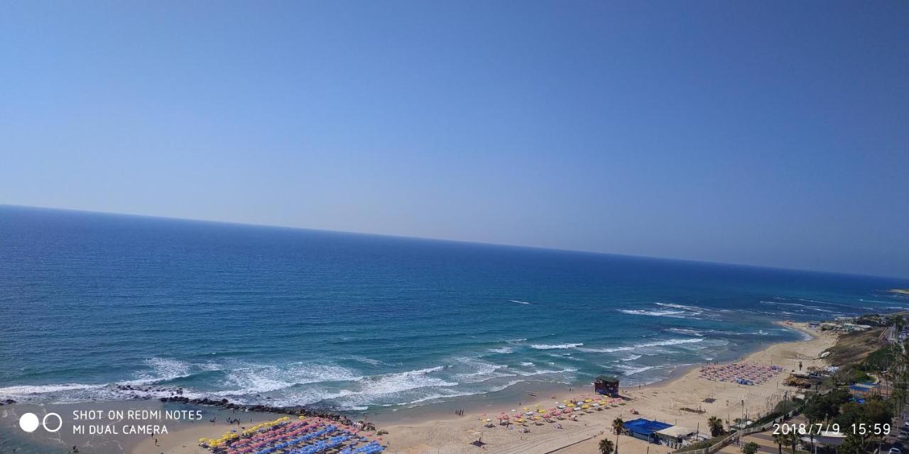 Beachfront Apartment Bat Yam 613 - B&B Bat Yam