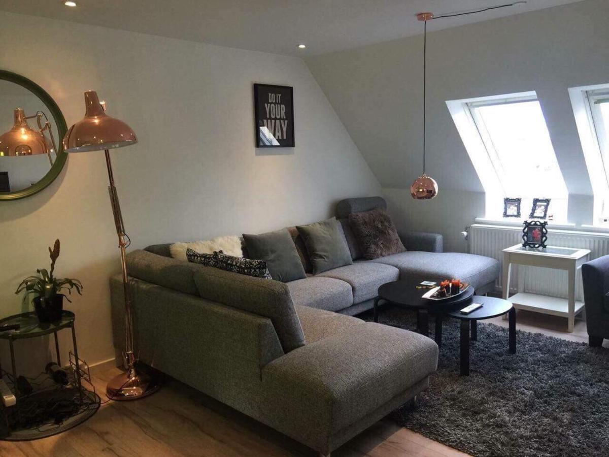 B&B Frederikshavn - 2 BR apartment on walk street - Bed and Breakfast Frederikshavn