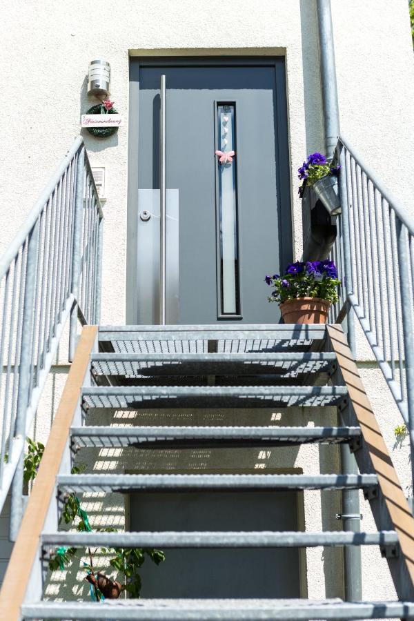Ferienwohnung Mittendrin - B&B