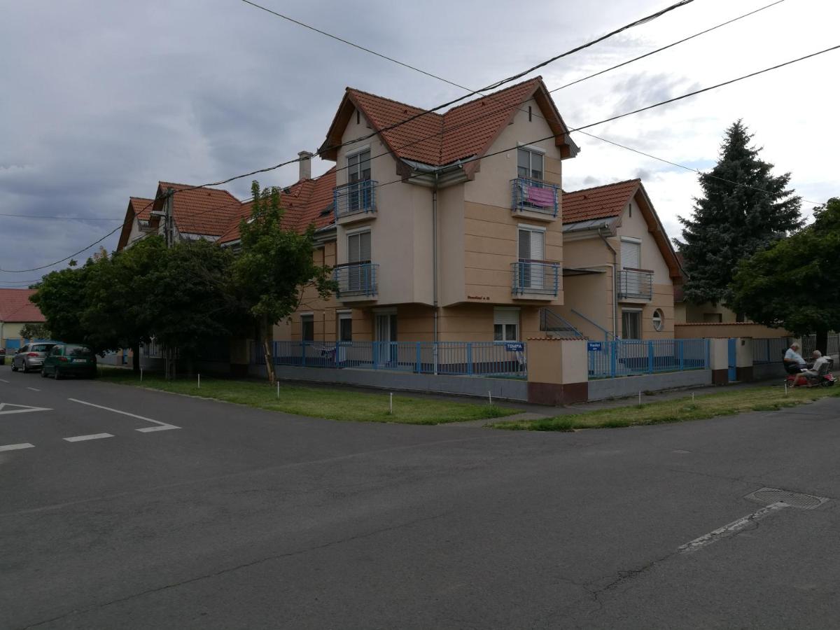 Kiskuckó Apartman - B&B