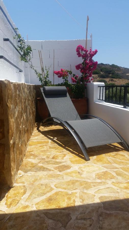 Apartment with Mountain View