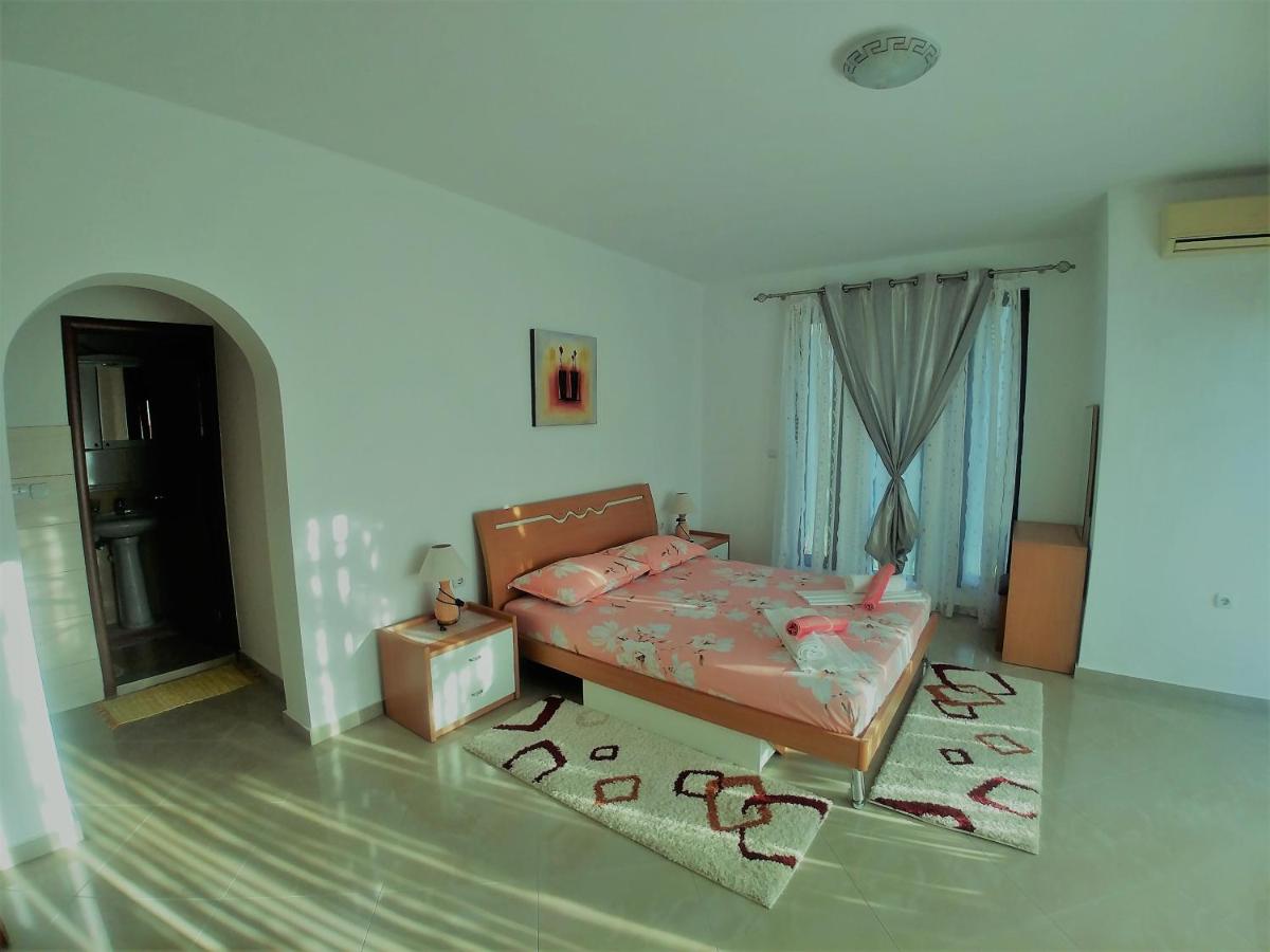 Studio with Balcony