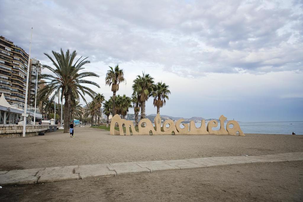 Malagueta Cool Beach Apartment - B&B Málaga