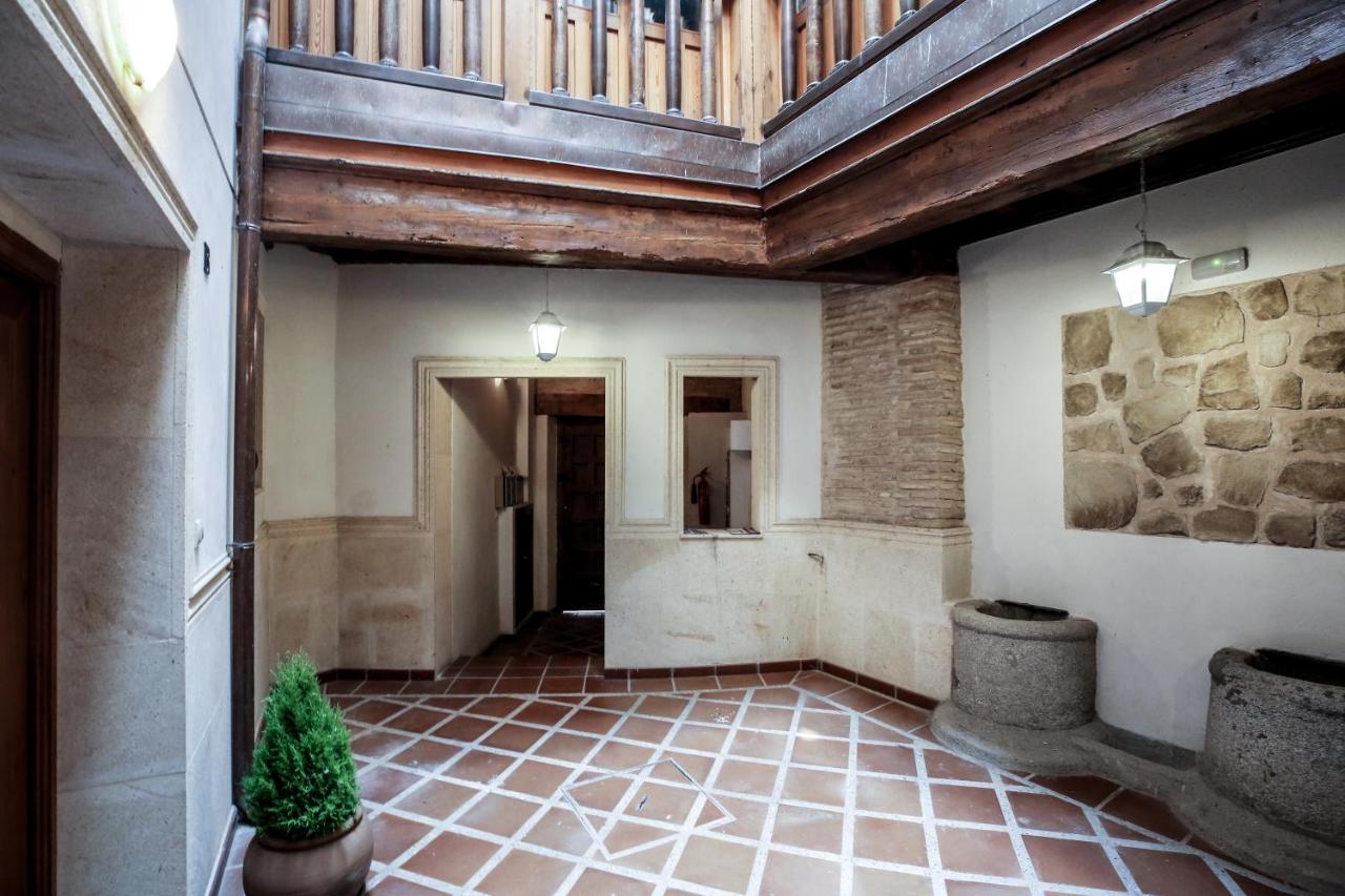La Casa del Lirón by Toledo AP - B&B