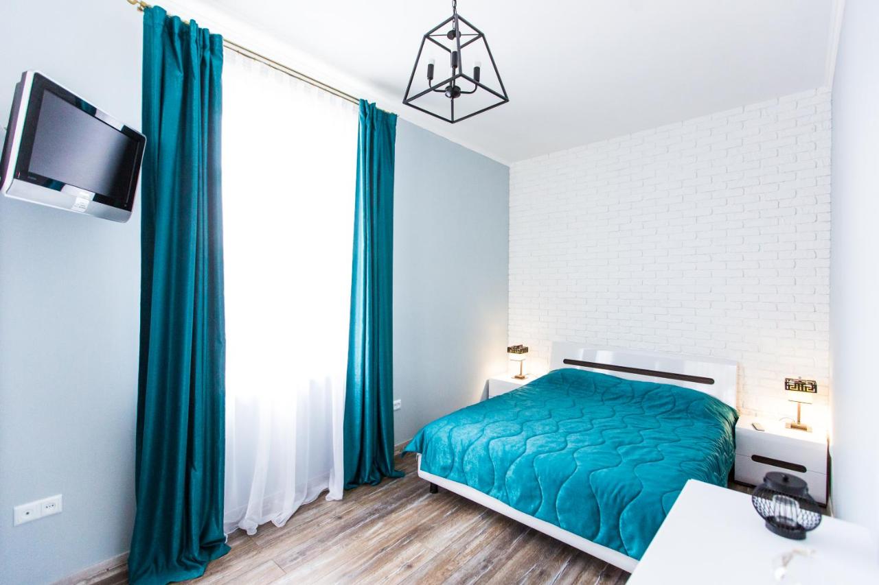 B&B Lviv - 1 bedroom apartment near Elizabeth's the cathedral - Bed and Breakfast Lviv