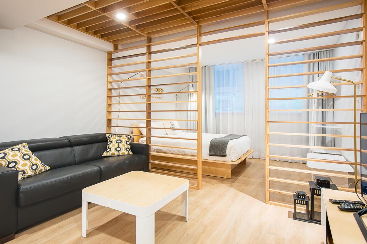 Queen-Bed Loft with Sofa Bed, Half-Basement LC102
