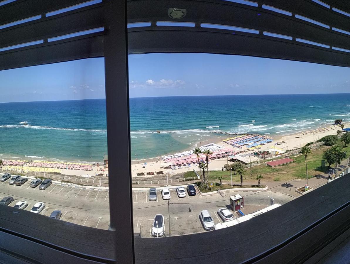 Sweet Honeymoon Apartment Tel Aviv Bat Yam 611 - B&B