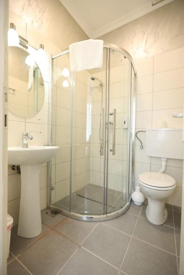 Dreibettzimmer mit Seeblick