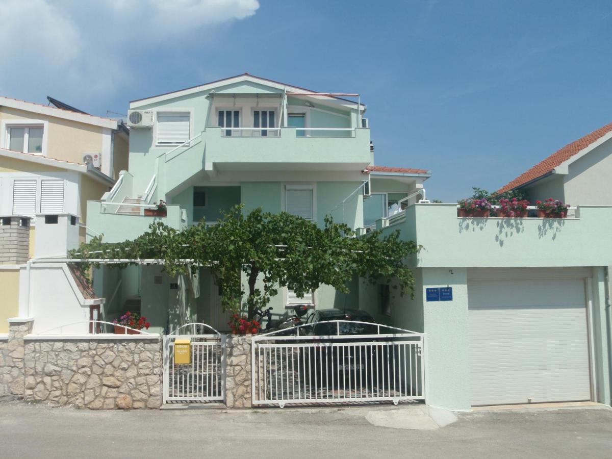 Apartments Otok - B&B Trogir