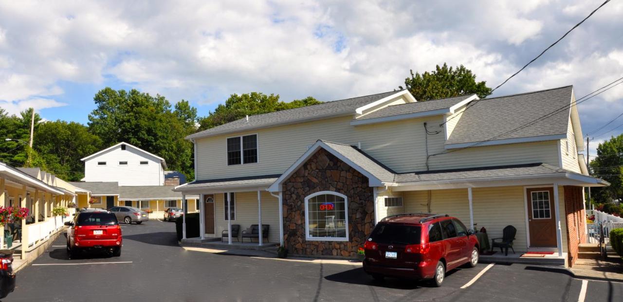 Green Acre Motel - B&B