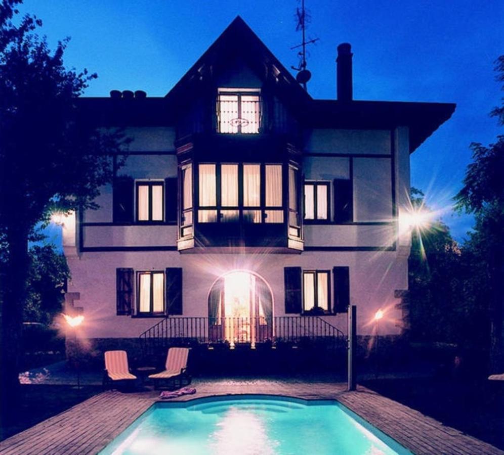 Villa Ganbara, 5 minutos de Pamplona - Chambres d’hôtes