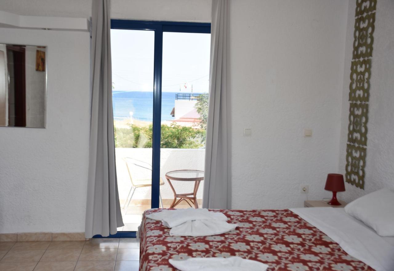 Studio with Sea View (2 Adults + 1 Child)