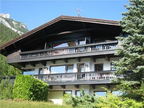 Apartment with Lake View