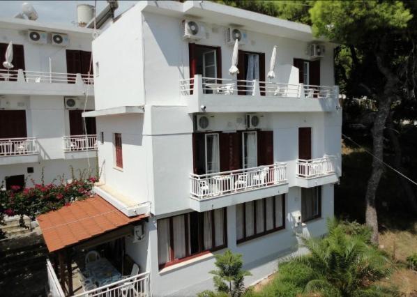 B&B Votsi - Nikos Rooms - Bed and Breakfast Votsi