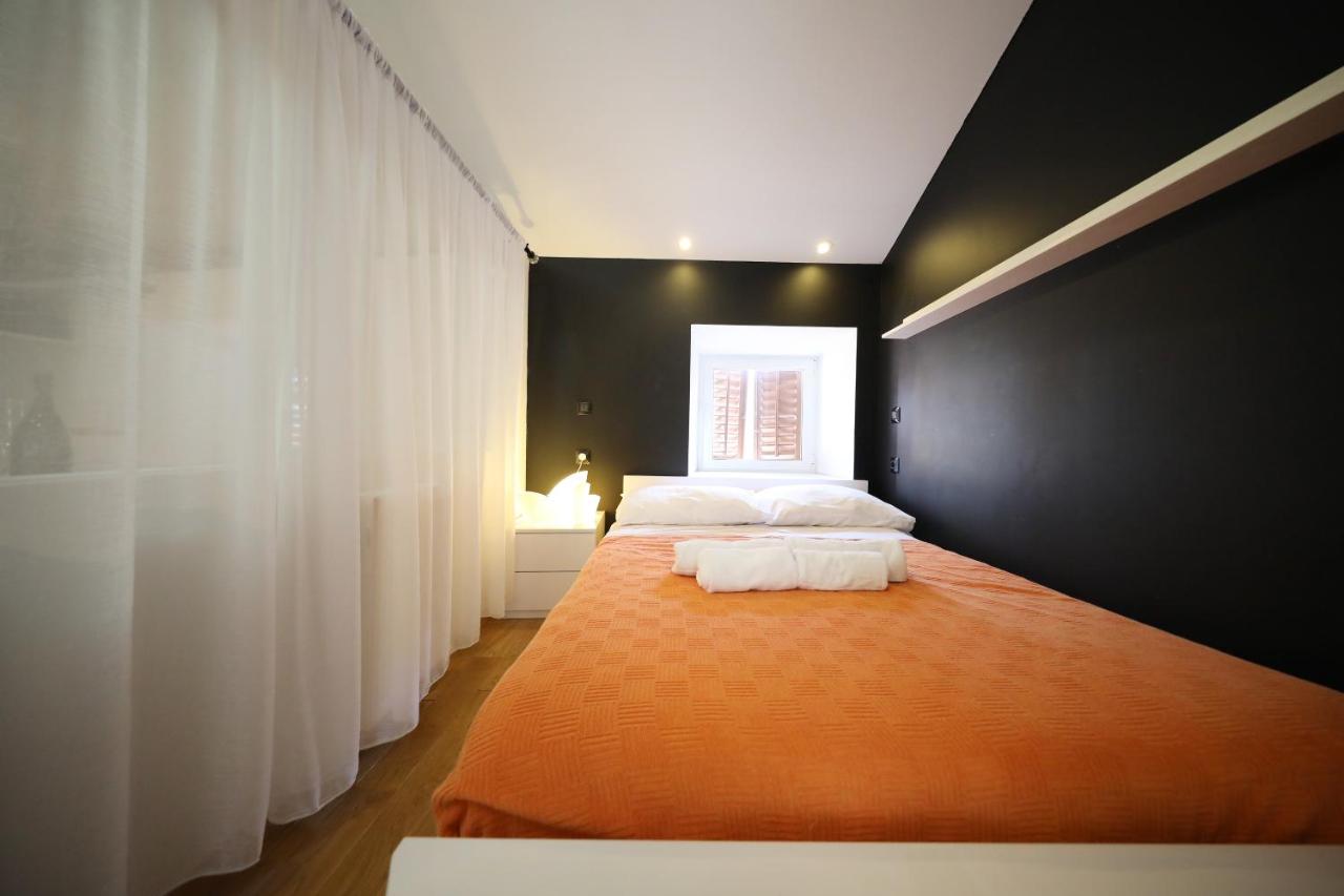 Studio Supérieur - Narodni Trg 5