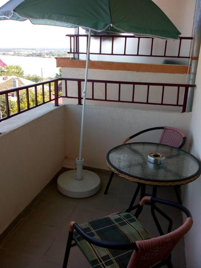 Doppelzimmer mit Balkon und Meerblick