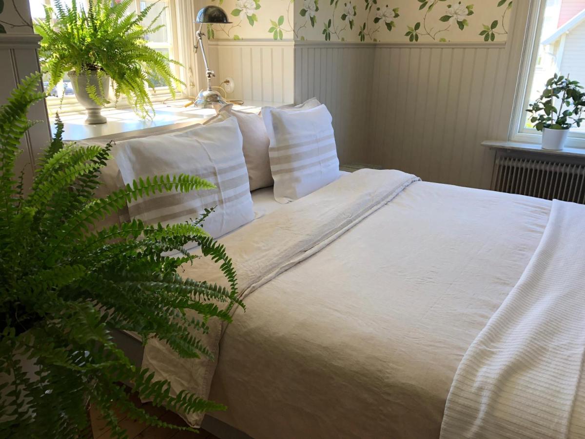 B&B Lidköping - Villamilsten B&B - Bed and Breakfast Lidköping