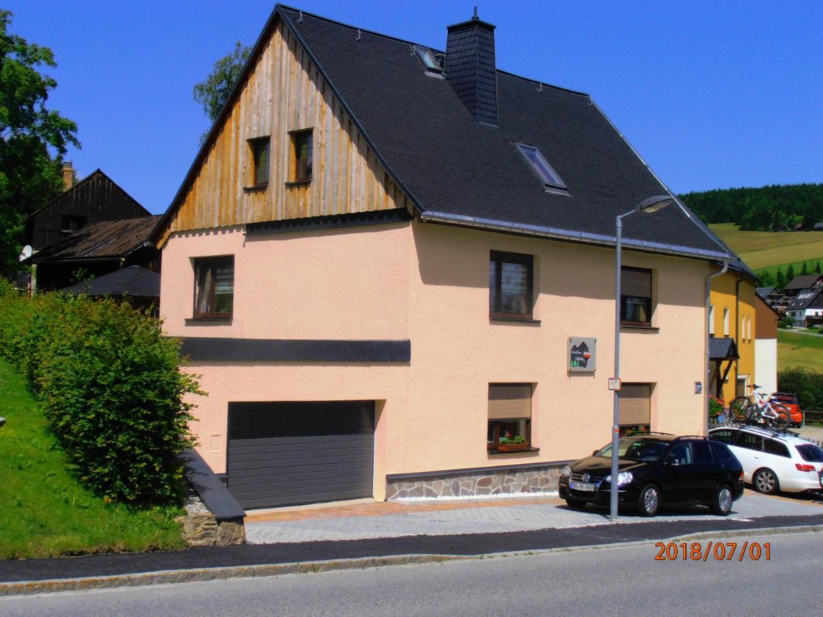 B&B Kurort Oberwiesenthal - Ferienhaus Fichtelberg - Bed and Breakfast Kurort Oberwiesenthal