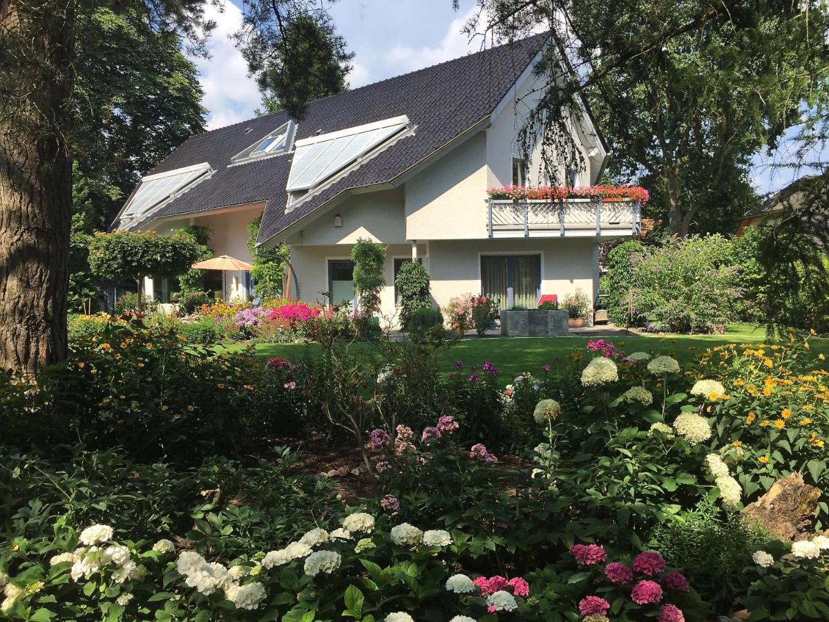Villa "Auszeit" - B&B Hohen Neuendorf