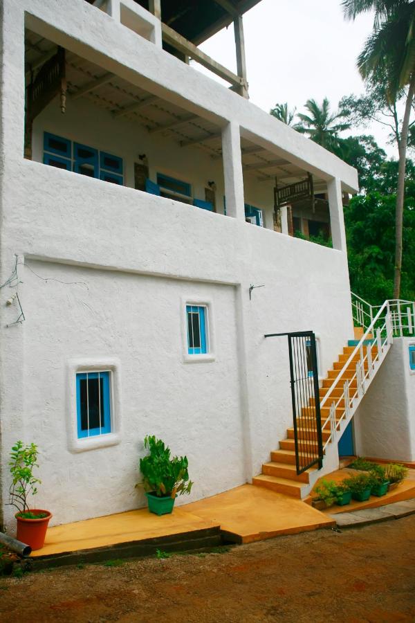 Habitación Triple con vistas a la montaña