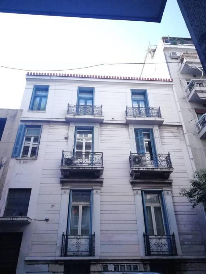 Stately central apartment - B&B Athens