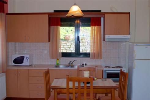 Apartment with Mountain View
